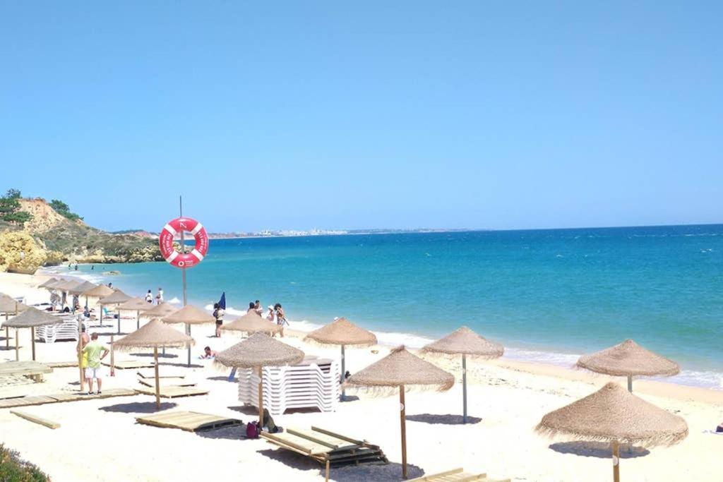 Praia Eulalia With Pool And 5 Minutes From The Beach Albufeira Buitenkant foto