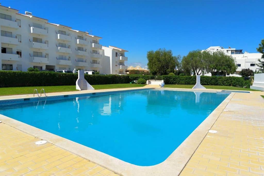 Praia Eulalia With Pool And 5 Minutes From The Beach Albufeira Buitenkant foto