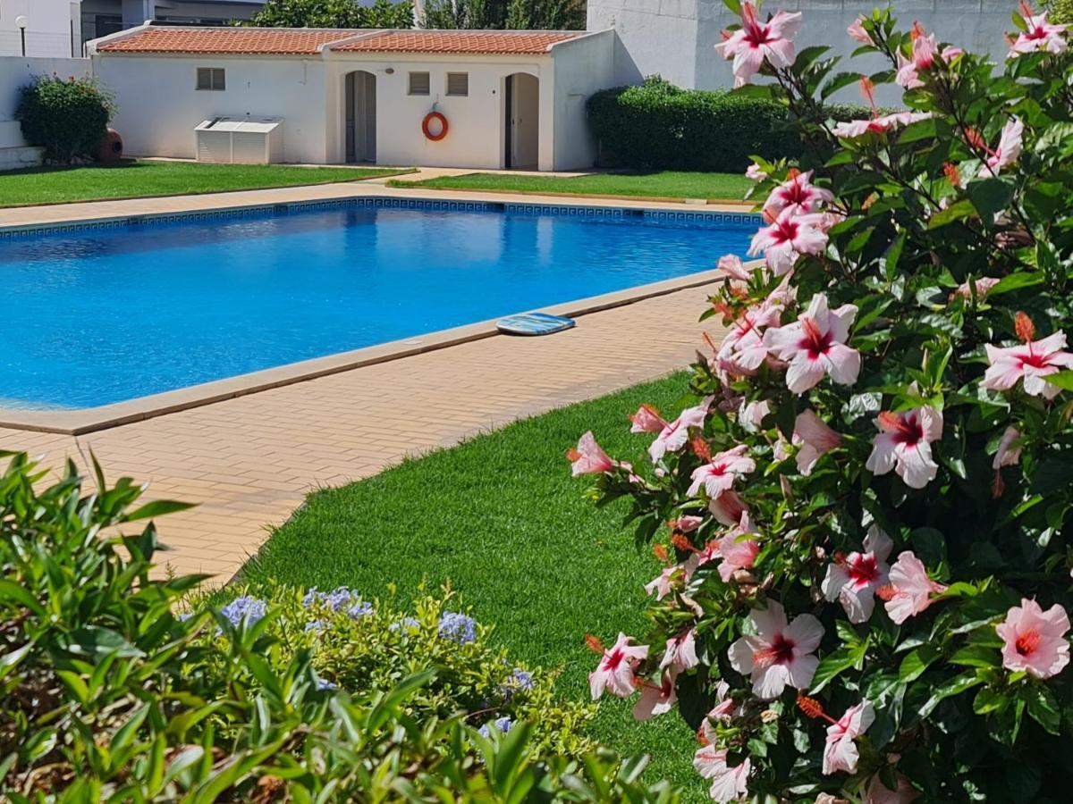 Praia Eulalia With Pool And 5 Minutes From The Beach Albufeira Buitenkant foto